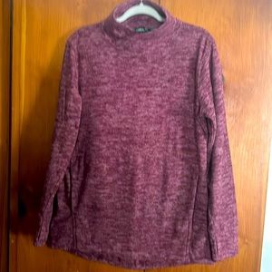 Women’s long sleeve fleece in size medium